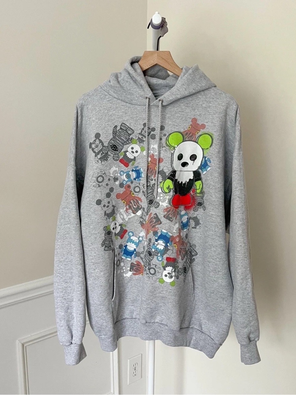 DISNEY WORLD Vinylmation Pullover Hoodie Sweatshirt Graphic Mickey Mouse 2XL